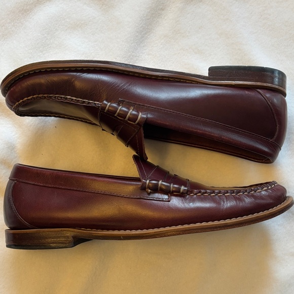 Bass Weejuns Leather Loafers. Burgundy. Size 11. - Picture 7 of 9